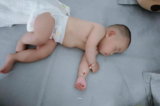 长治宝宝老打喷嚏怎么办